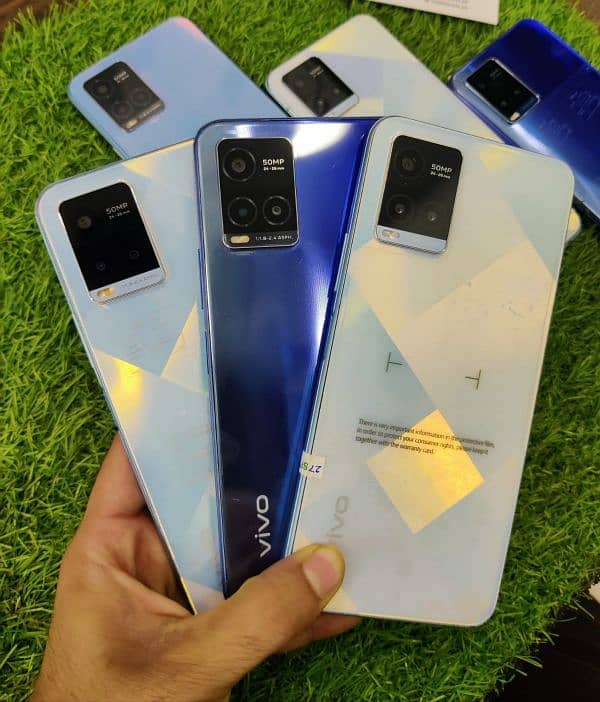 Vivo Y 33S / 8.256Gb / Complete Box 2