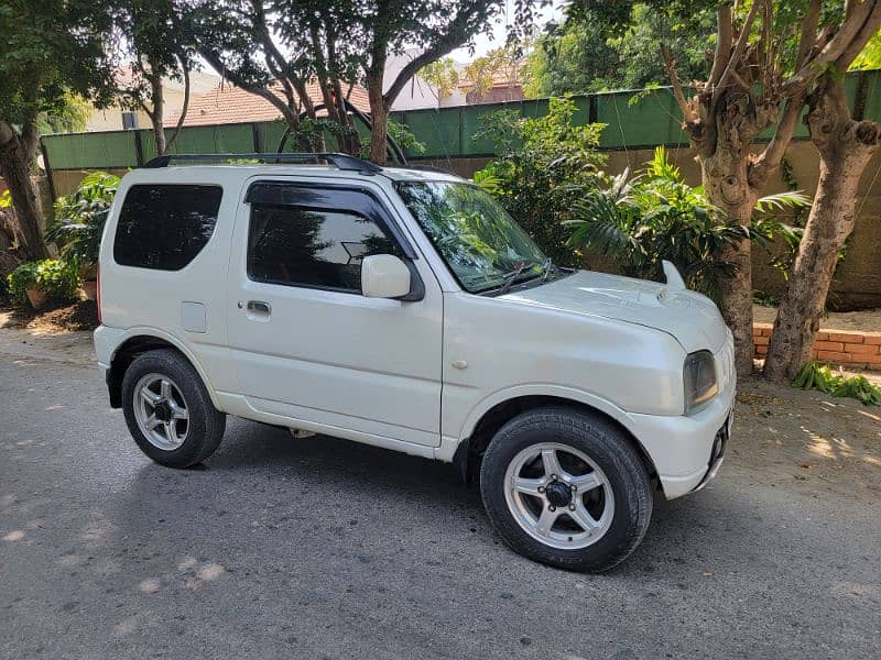 Suzuki Jimny 2013 2