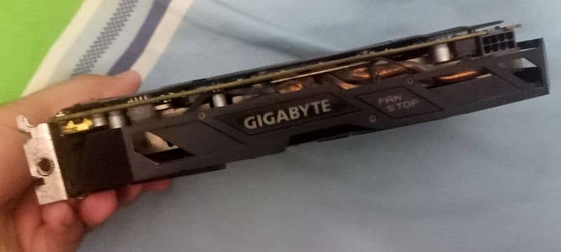 Gigabyte RX 580 8GB FOR SALE (NOT WORKING/REPAIRABLE) 2