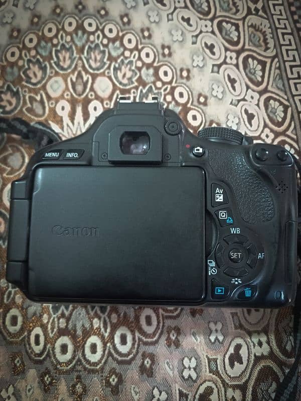 Canon EOS Kiss X5 DSLR + 18-55mm Lens with Bag & Strap - For Sale 14