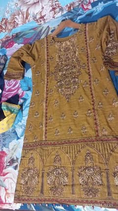 3 piece heavy  embroidary winter  dress 0