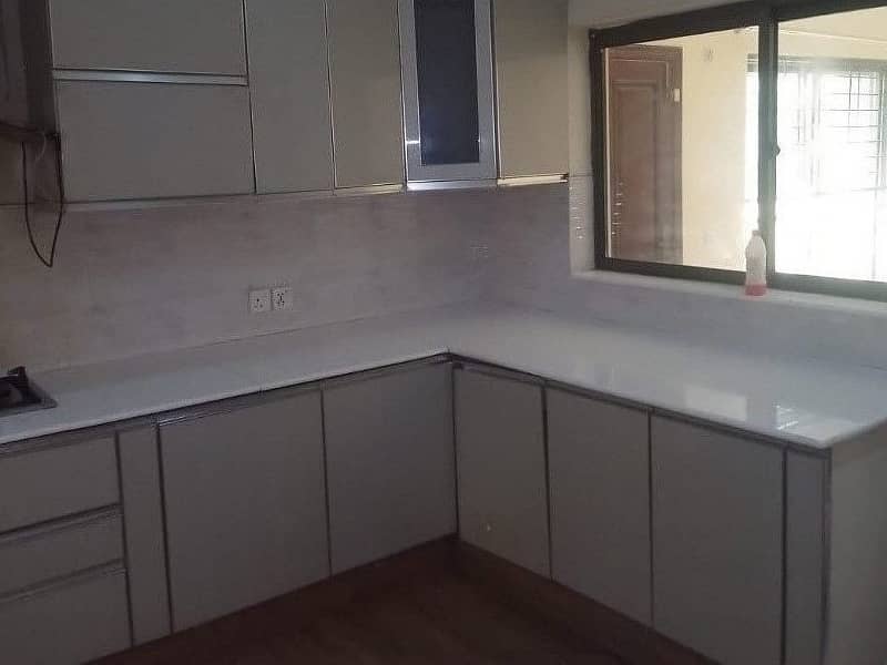 1 Kanal House Use Available For Sale 5