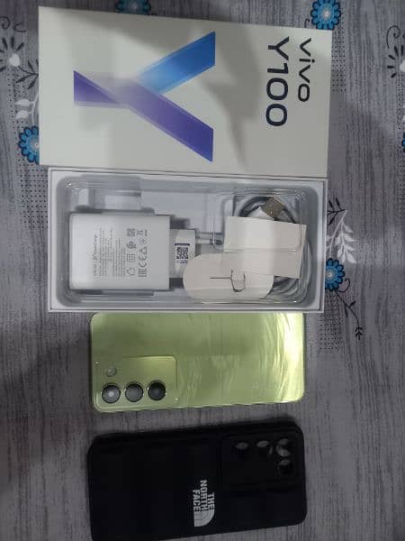 vivo y100 Brand New Just Box open 4