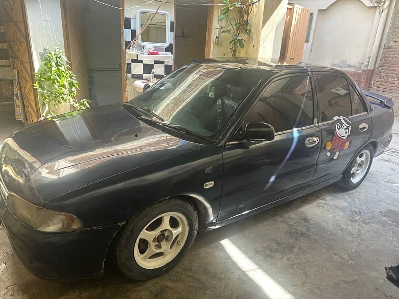 Mitsubishi Lancer 1992 6