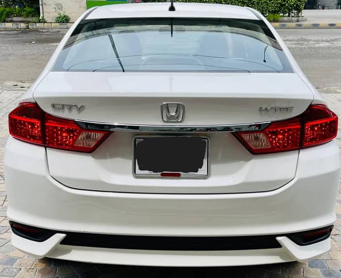 Honda City IVTEC 2021 1.2L M/T 1