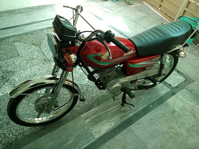 Honda 125 neat nd clean condition 2