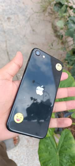 Iphone Se waterpack non pta(not jv)Urgent sell