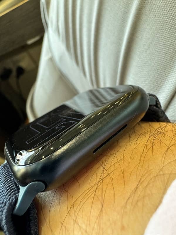 Apple Watch series 9 used 45mm 1