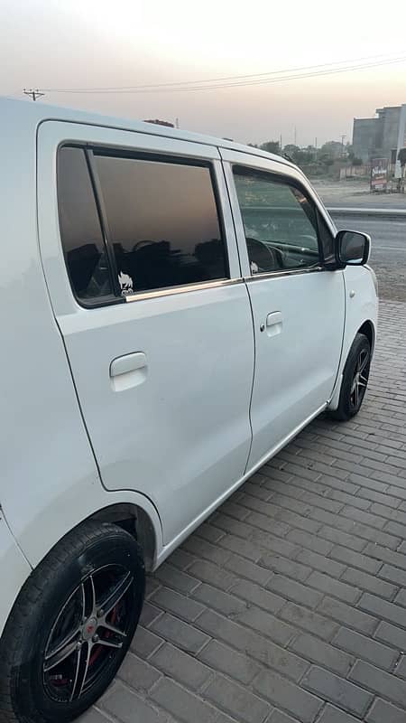 Suzuki Wagon R 2017 6