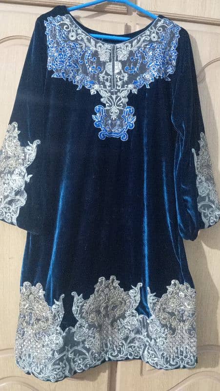 3 piece heavy  embroidary winter  dress 3