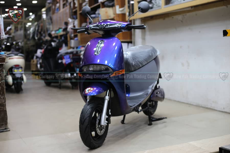 Powerful EV SCOOTY Desir GO PLUS 2024 13