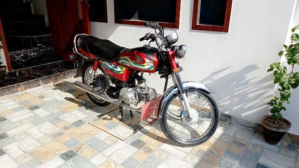 Honda CD 70 Red 2022 5