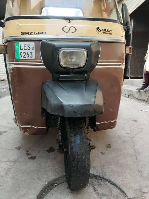 sazgar loader rikshaw 4