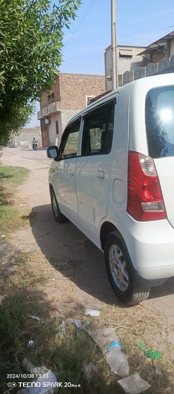 Suzuki Wagon R 2018 4