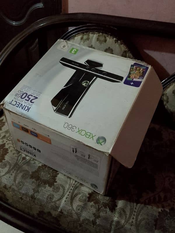 Xbox 360 with box 2