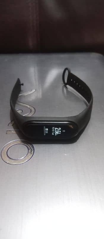 Mi Band 3 with box and charging cable 0