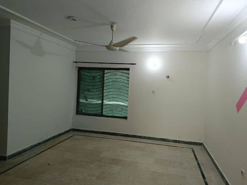 1 kanel Open Basement For Rent F15 Islamabad 4