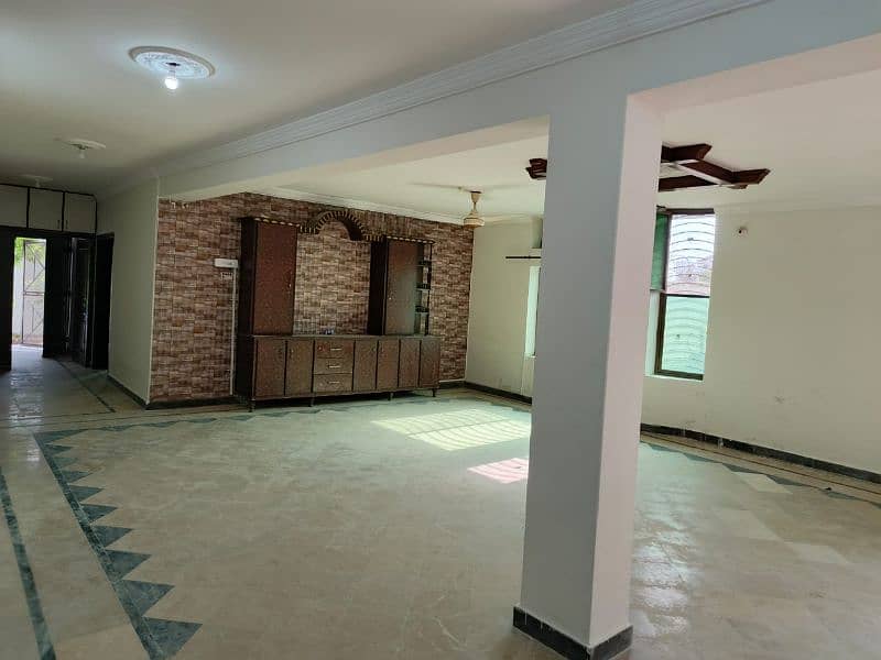 1 kanel Open Basement For Rent F15 Islamabad 10