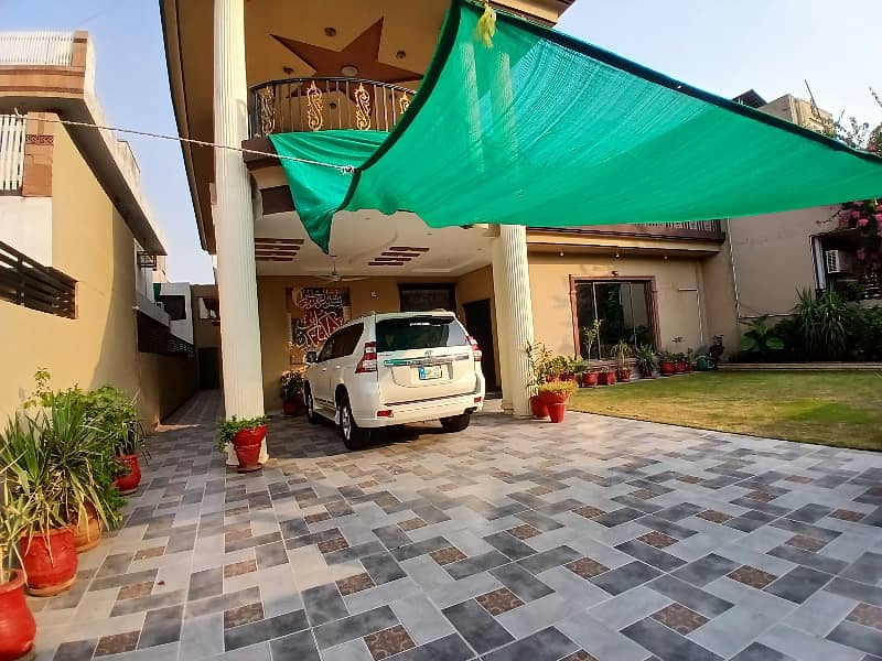 One Kanal Luxury House In Model Town 1