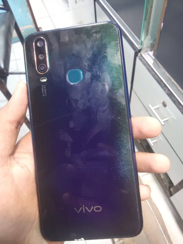 vivo y17 3