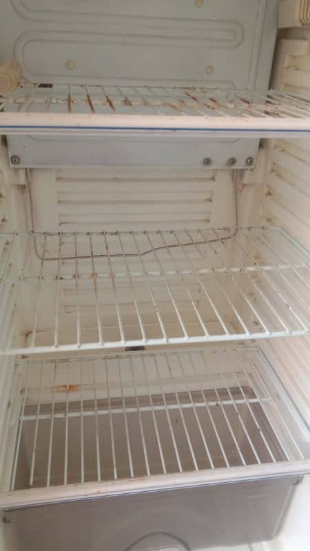 Dawlance fridge for sale 2