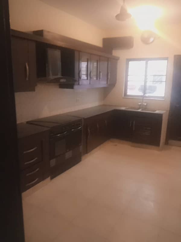 10 Marla 3 Bed House For Sale In Askari 11 Lahore 6