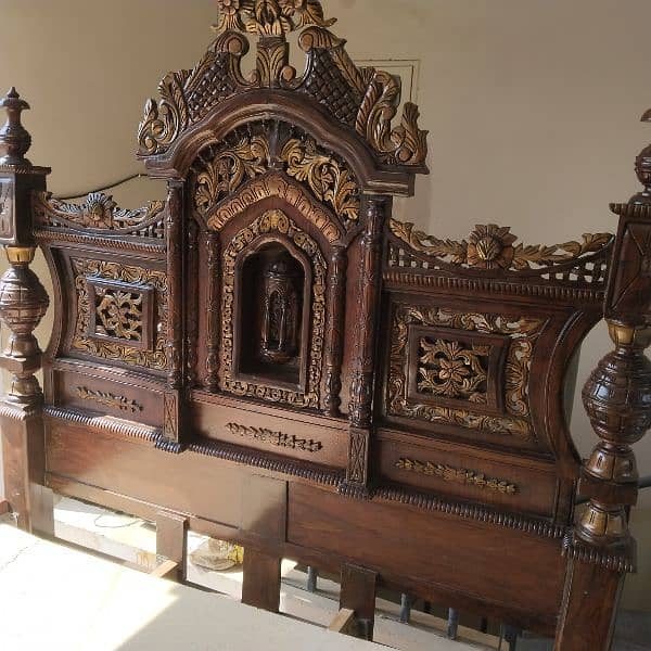 Chiniot Crown Bed with 2 Sidetables (Without Mattress), Good Condition 2