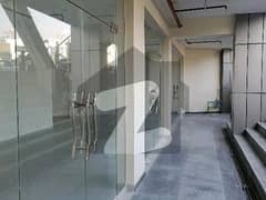 A Prime Location Office Of 850 Square Feet In Rs. 250000