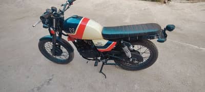 suzuki 125 cafe racer 0