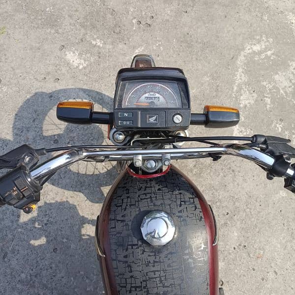 Honda CD70 2023 Model 12