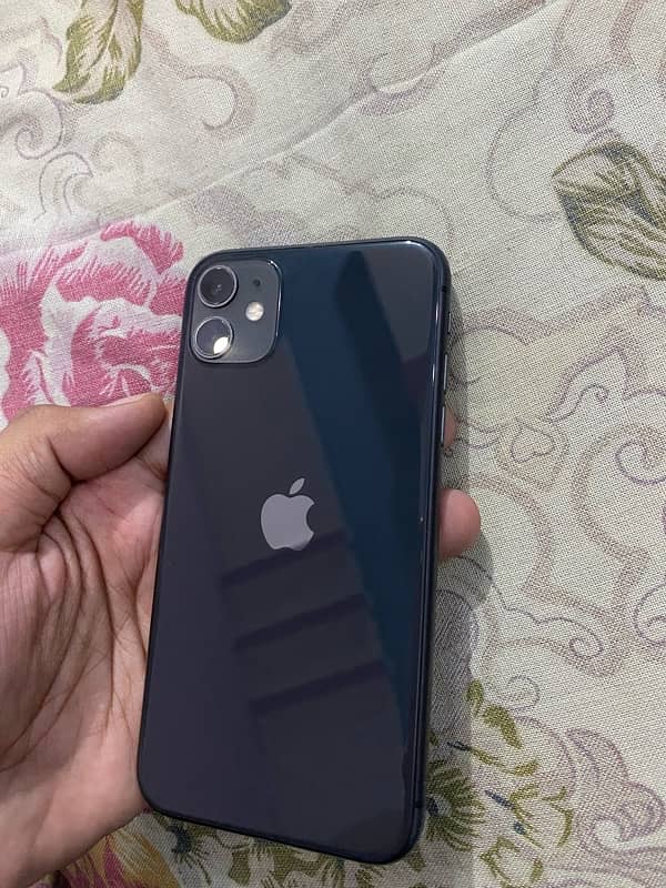 Iphone 11 for sale 128Gb water pack 1