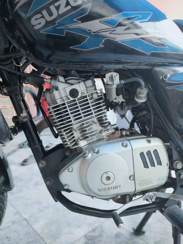 Suzuki GS 150 SE 2019 4