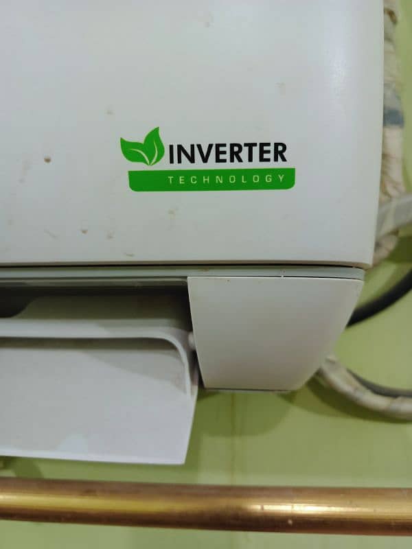 Homage 1.5 Ton Inverter Air Conditioned 0