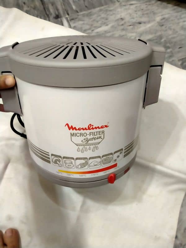 Moulinex Brand New Daba pack fryer 9