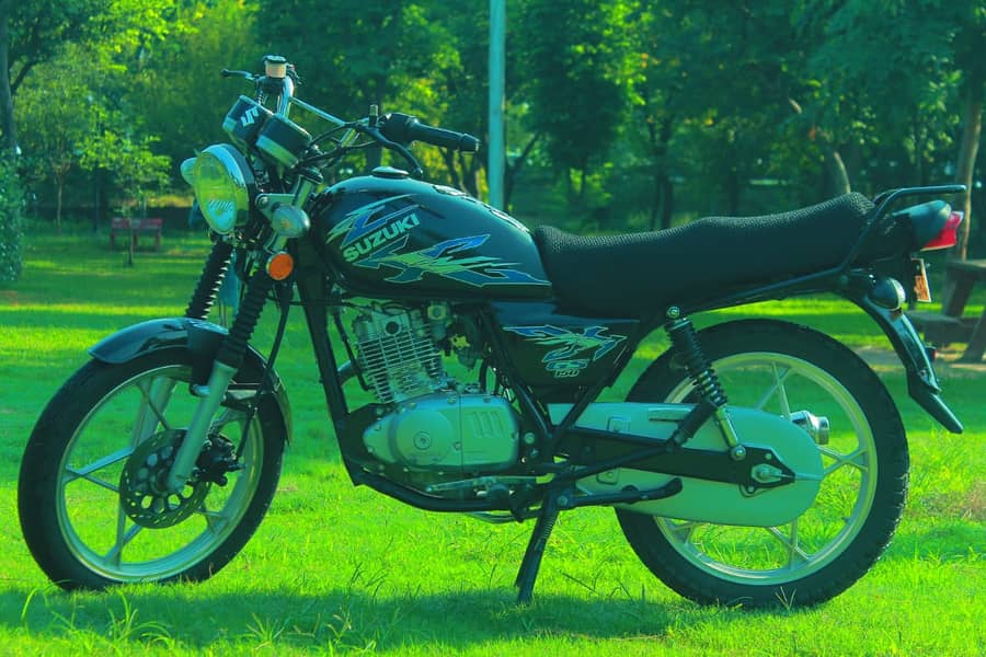 SUZUKI GS 150 SE EURO II (2024) MODEL 4