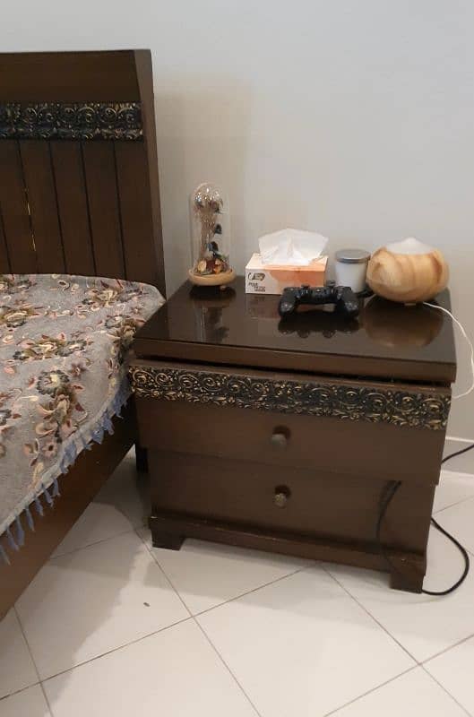 Single Bed with Mattress and One Side Table 2