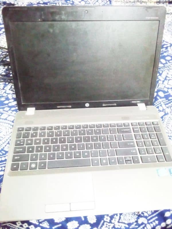 Hp ProBook 4530s
I3 2nd gen 2.30ghz
4 gb ram 500gb hdd 5