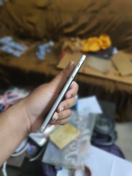 iPhone 6s | 128 GB | Non Pta 2