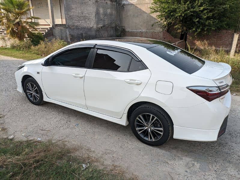 Toyota Corolla Altis 2018 geniun 12