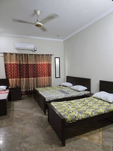 Sardar Boys Hostel | UCP Boys Hostel | Luxury Hostel 9