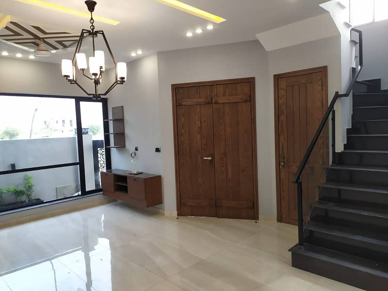 5 Marla Luxury House Available For sale In DHA Phase 9 Town Lahore 7