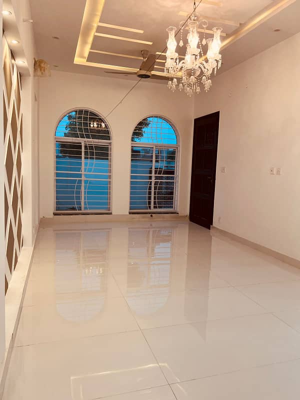 DHA Rahbar 8 Marla Brand New Spanish House For Rent 6