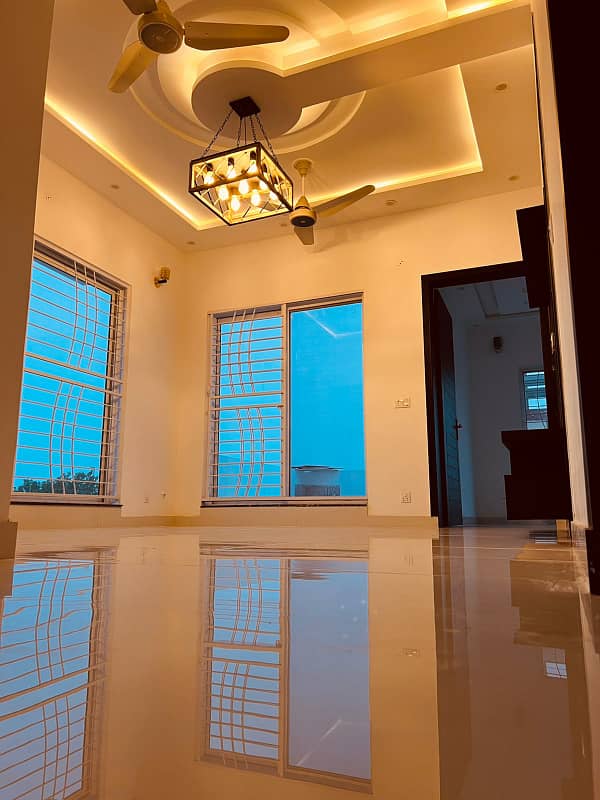 DHA Rahbar 8 Marla Brand New Spanish House For Rent 11