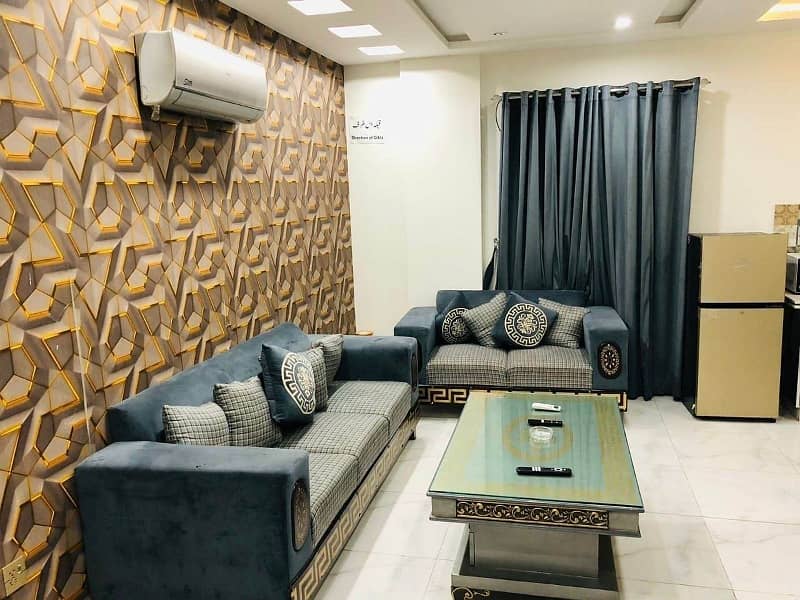 ONE BED FULLY FURNISHED APARTMENT FOR RENT IN BAHRIA TOWN LAHORE 4