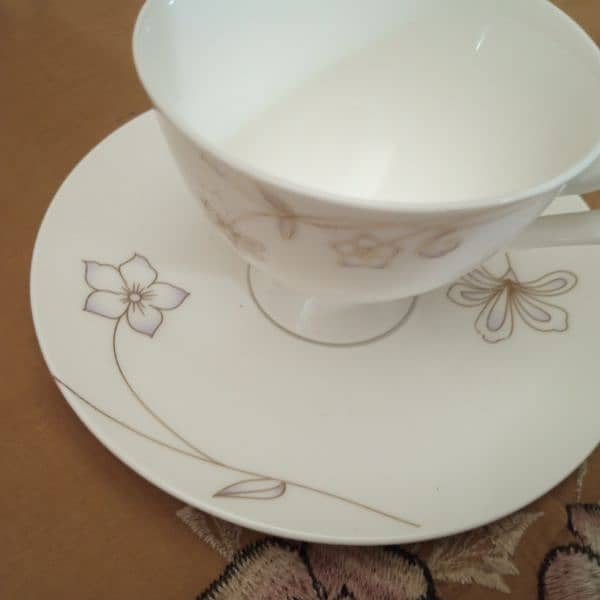 Dinner Set New, Noritake seven star royal bone 61 pieces for sale 4