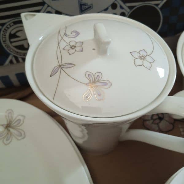 Dinner Set New, Noritake seven star royal bone 61 pieces for sale 13