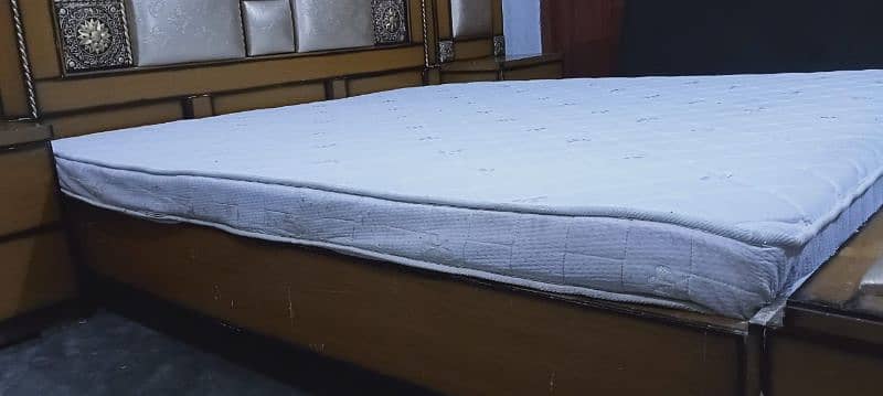 king size bed with mattress 2