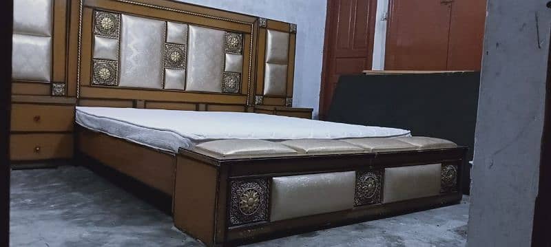 king size bed with mattress 4