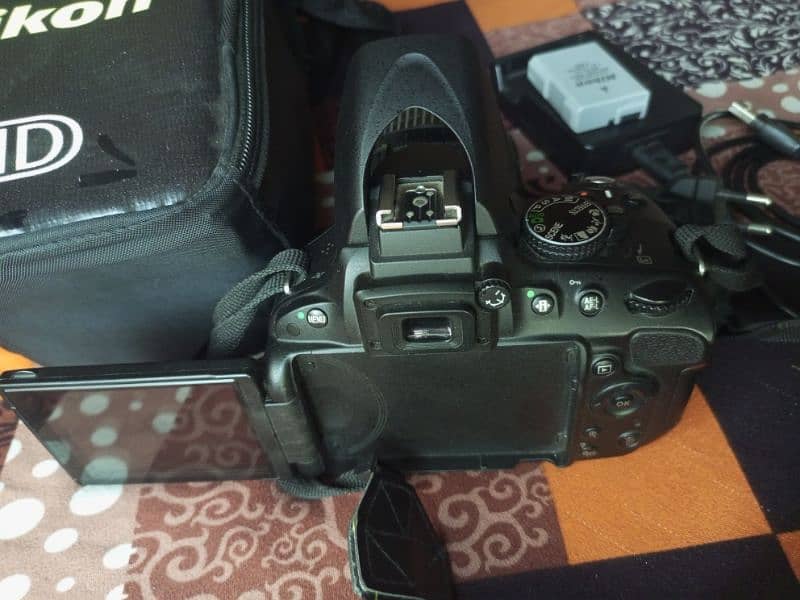 Nikon D5100 Model DSLR Camera 7