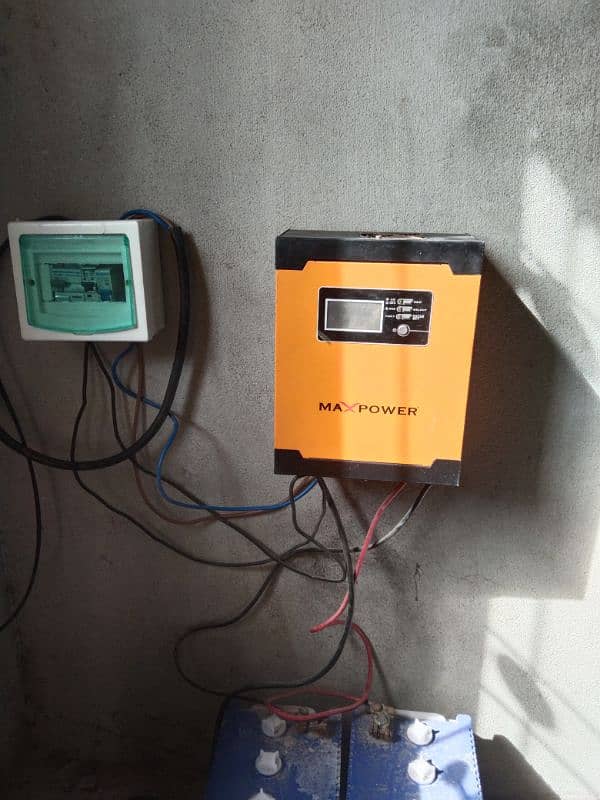 max pawrsolar invetar 2.4kva 1